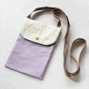 Lavender Smartphone Crossbody Bag with Lid